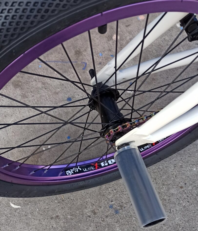 BMX Gorila CA Blanco con Morado - Image 6